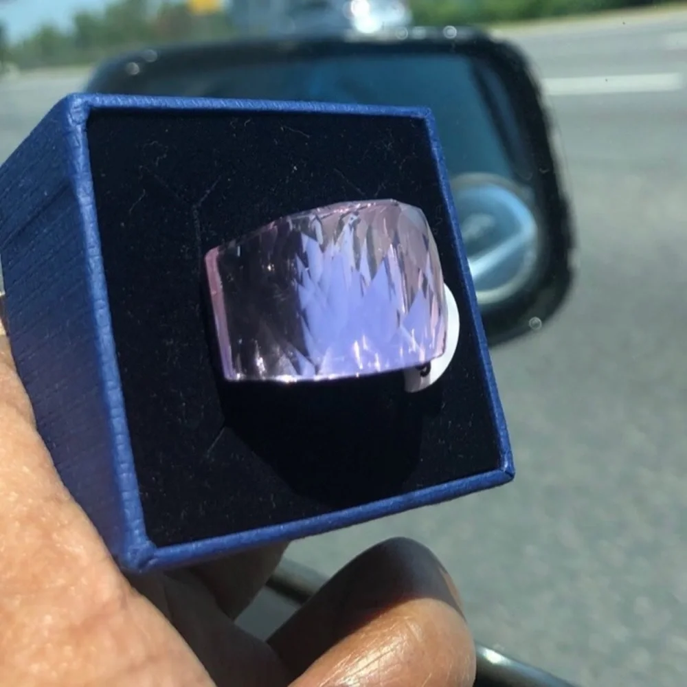 Gorgeous pink purple shade Swarovski elements size 7 nirvana ring SSPS7